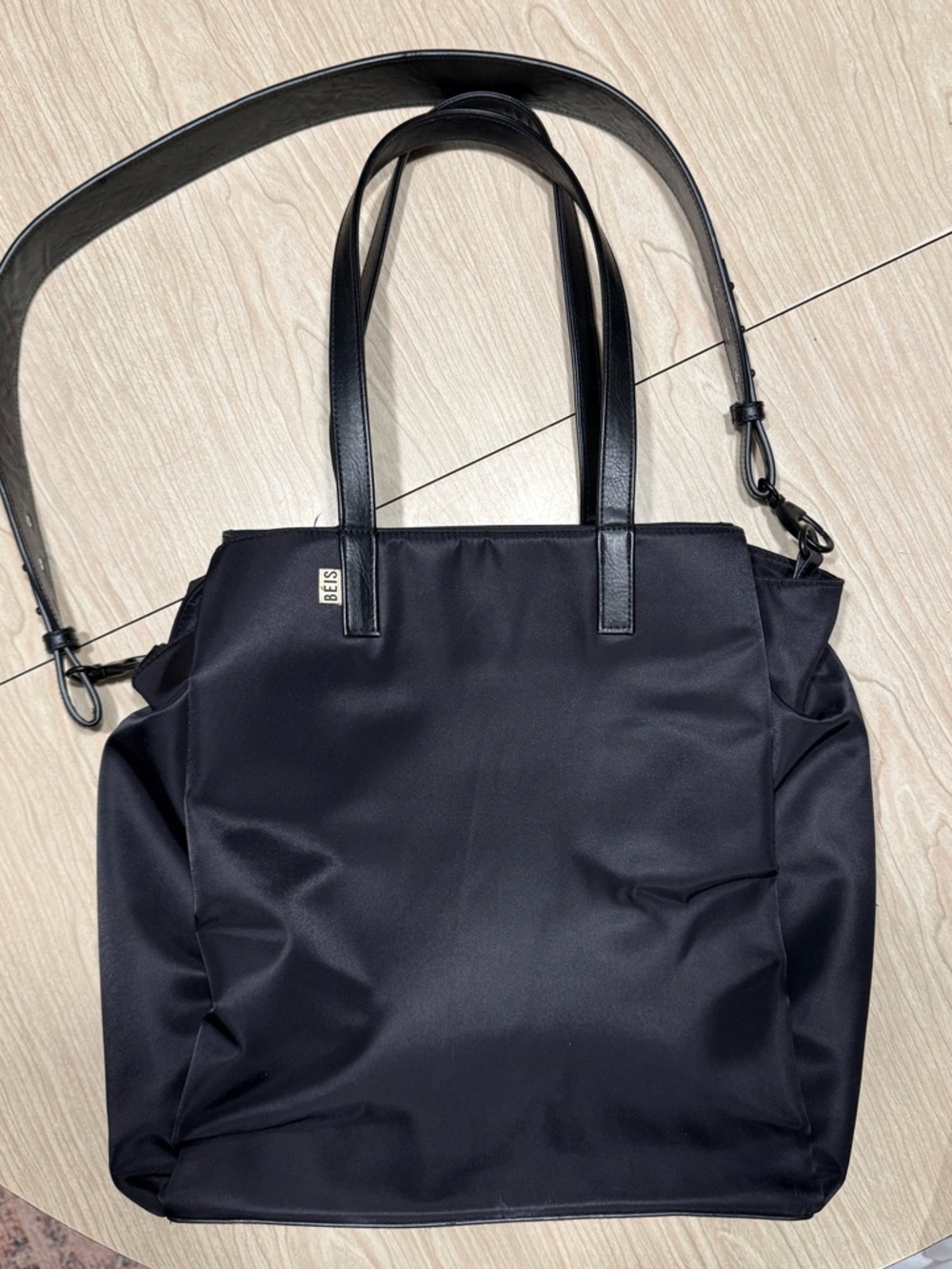 BÉIS The Commuter Tote in Black